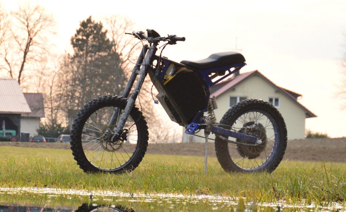 The completed high-performance electric bike